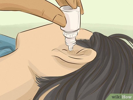 How to Drain Fluid From Middle Ear at Home