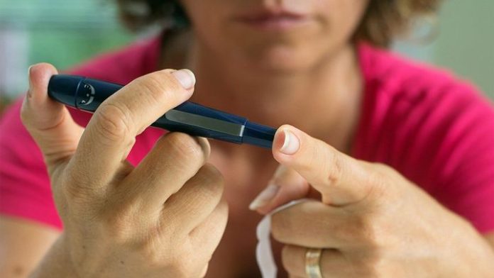 how to check blood sugar at home naturally